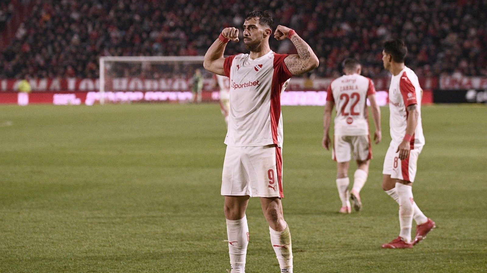 Auspicioso debut de Independiente ante Estudiantes