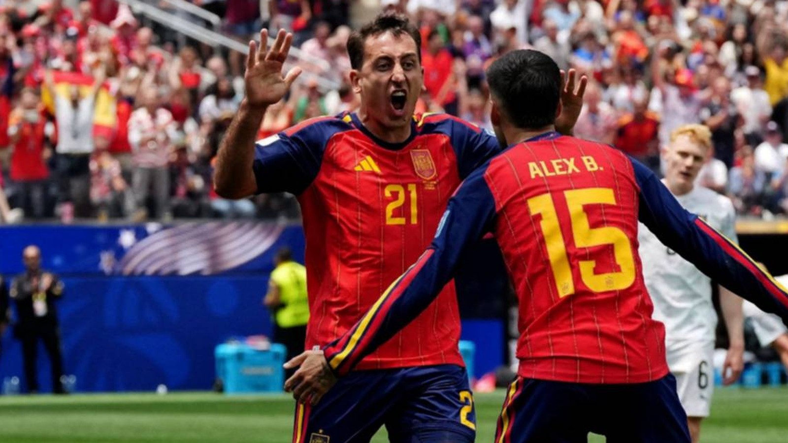 Triunfo e historia en la Copa del Mundo: España pasa de ronda
